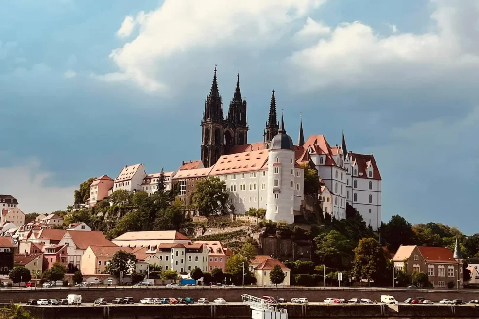 Hochzeitsfotograf Meissen -Albrechtsburg-Meissen-Aussen-Ansicht-Melanie Kunert Fotografie